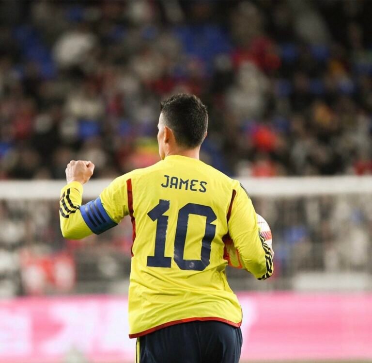 Botafogo formaliza proposta por James Rodríguez