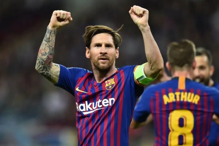 Barcelona chega a acordo com La Liga para chegada de Messi; redução salarial é imposta