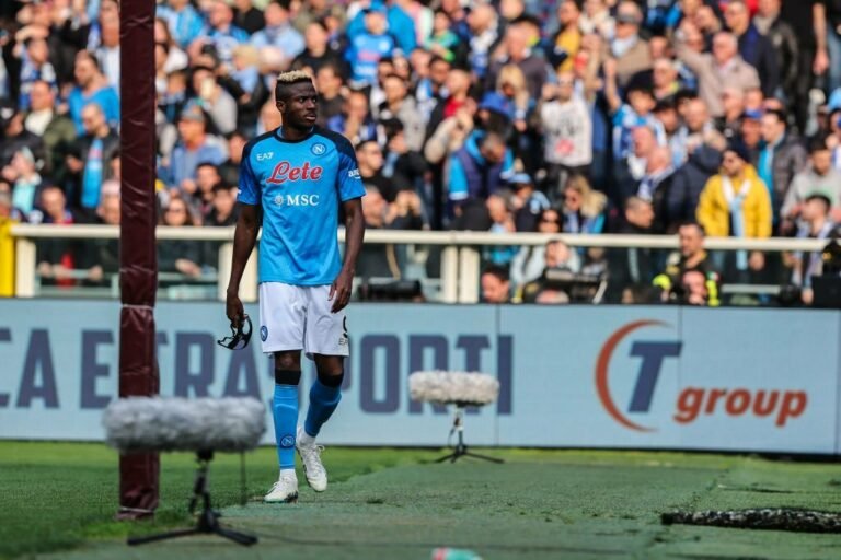 Osimhen, destaque do Napoli, será desfalque contra o Milan