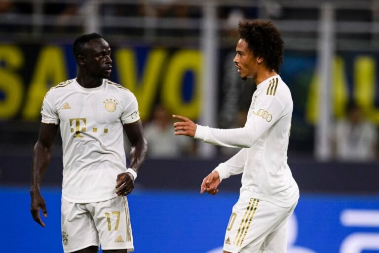 Sadio Mané e Leroy Sané protagonizam briga após derrota para o Manchester City na Champions