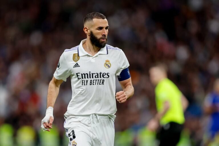 Após classificação, Benzema faz pedido por reforços ao Real Madrid
