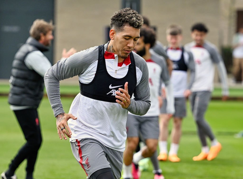 Firmino tem lesão confirmada e vira desfalque no Liverpool