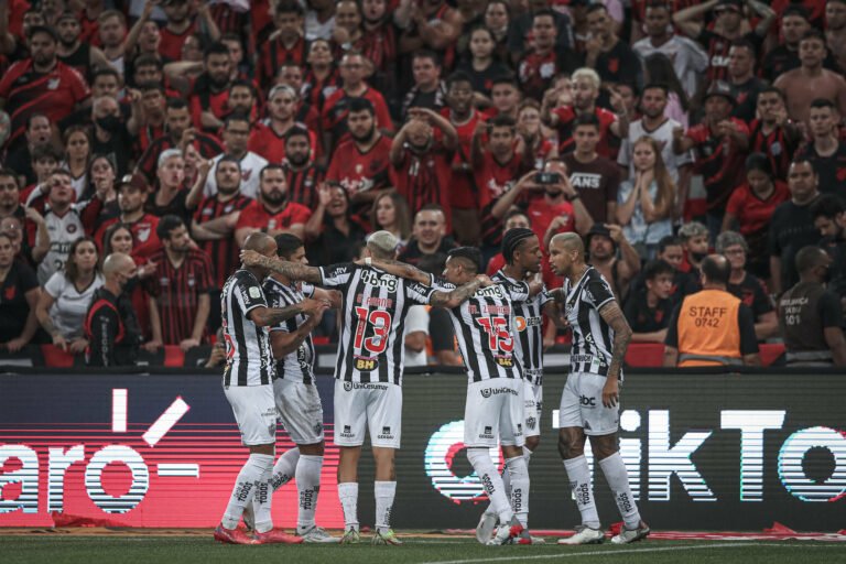 Atlético-MG mantém retrospecto positivo e tabu na Arena da Baixada