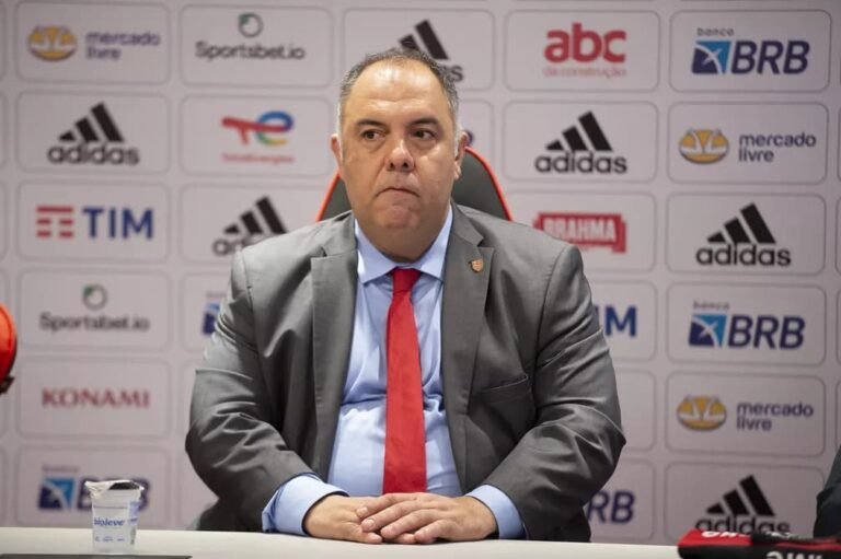 Torcida organizada do Flamengo pede demissão de Marcos Braz