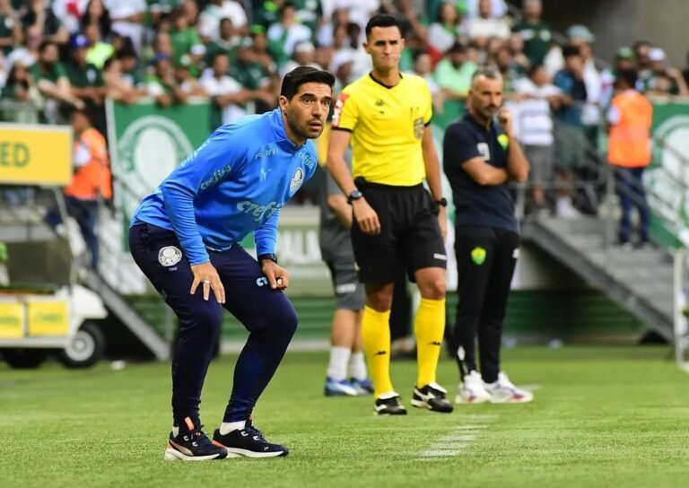 “Me tira a vontade de estar aqui”, diz Abel Ferreira após expulsão