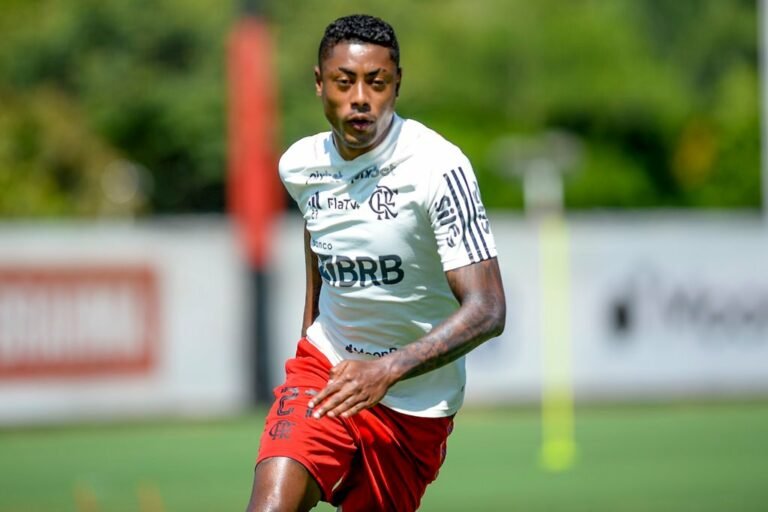 Bruno Henrique se emociona ao falar sobre lesão: “Só eu sei o que passei”