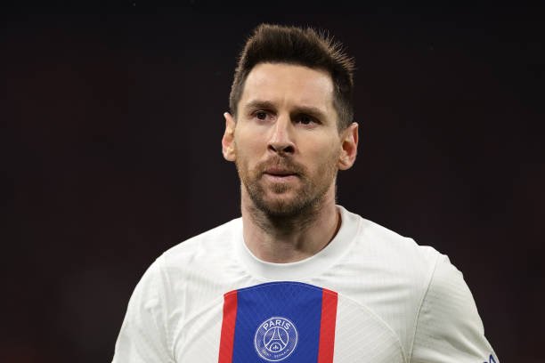 Em meio a crise financeira, Barcelona faz planos para viabilizar retorno de Lionel Messi