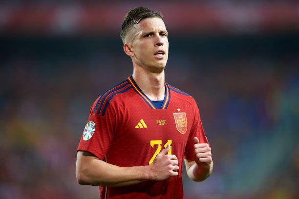 Manchester United entra na corrida com Barcelona e Real Madrid por meia espanhol