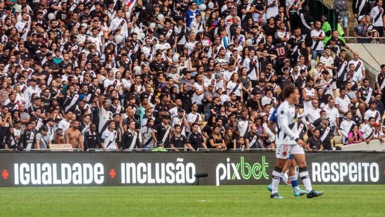 Vasco x Palmeiras terá grande público no domingo