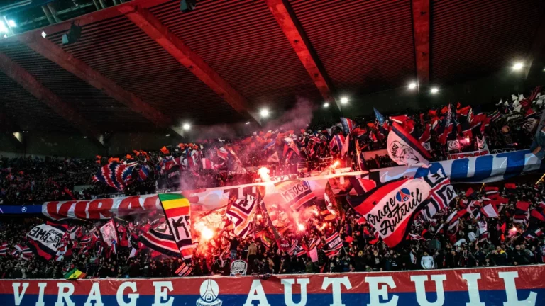 Após reunião com a diretoria, torcida do PSG anuncia greve dos estádios por tempo indeterminado