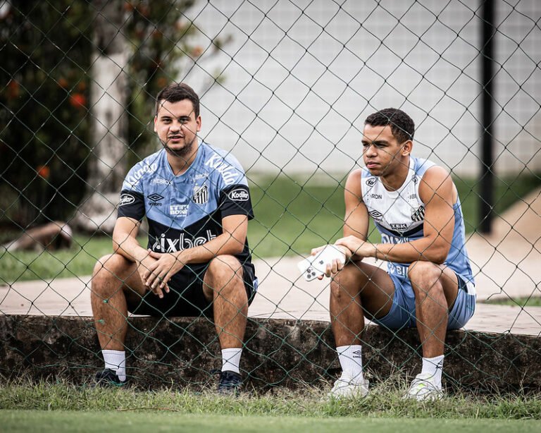 Sandry segue fora do Santos; entenda o caso