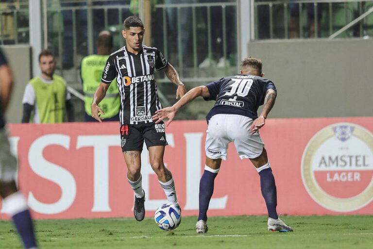 Rubens revela admiração dos jogadores do Allianza Lima pela torcida do Atlético-MG
