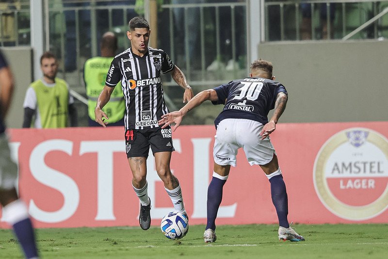 Rubens revela admiração dos jogadores do Allianza Lima pela torcida do Atlético-MG