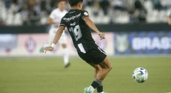 Matías Segovia celebra bom momento em início no Botafogo