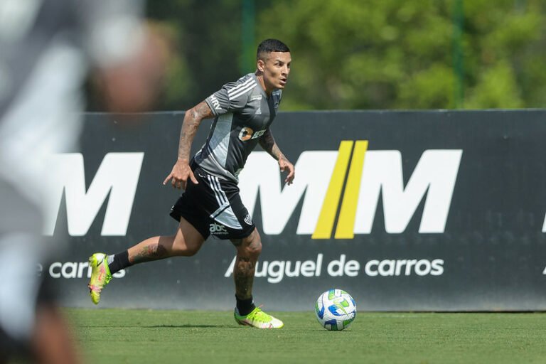 Atlético-MG trata retorno de Guilherme Arana com cautela e jogador pode voltar na Libertadores