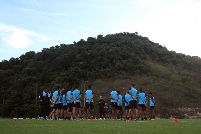 Com retorno, Botafogo divulga relacionados para duelo contra o Athletico Paranaense