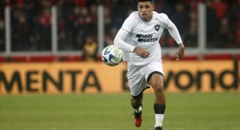 Após gol marcado, Luís Castro elogia Luís Henrique: “Cada vez mais pronto”