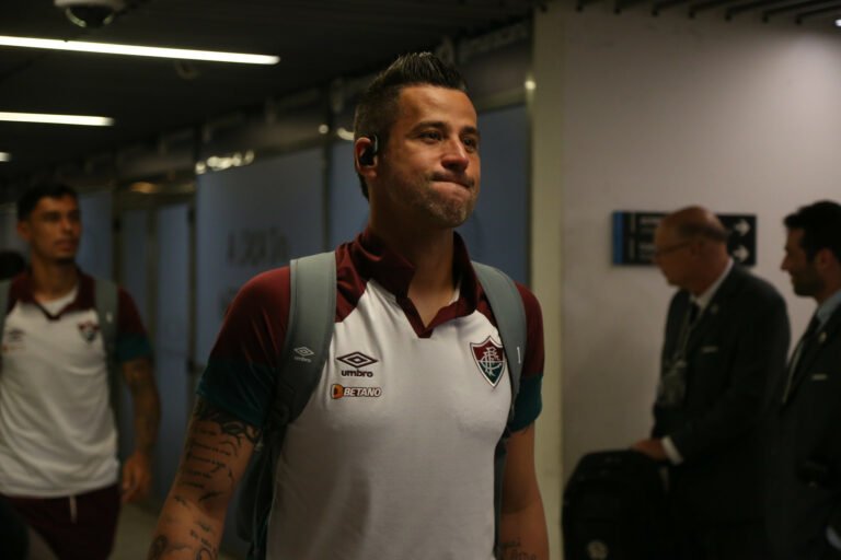 Fábio comenta sobre interesse do Cruzeiro: ‘Estou focado no Fluminense’