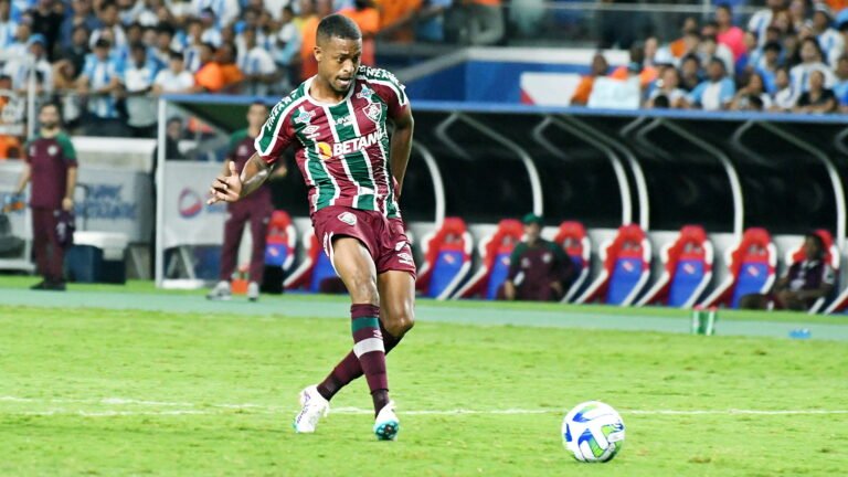 Jornalista atualiza informações sobre a lesão de Keno, do Fluminense