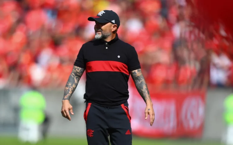 Sampaoli busca sua primeira vitória como visitante pelo Flamengo