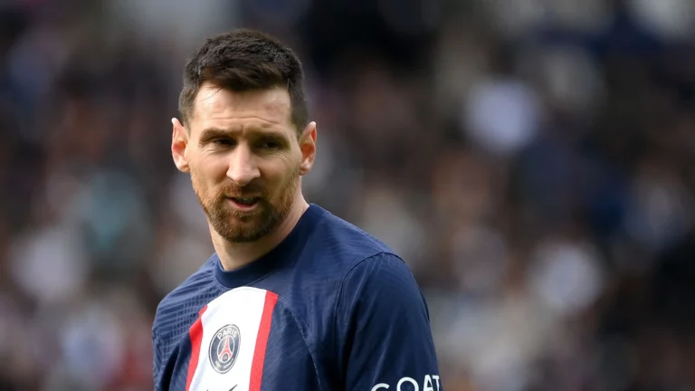 Lionel Messi sairá do PSG ao final da temporada