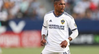 Douglas Costa anuncia saída do LA Galaxy dois meses antes do fim do contrato