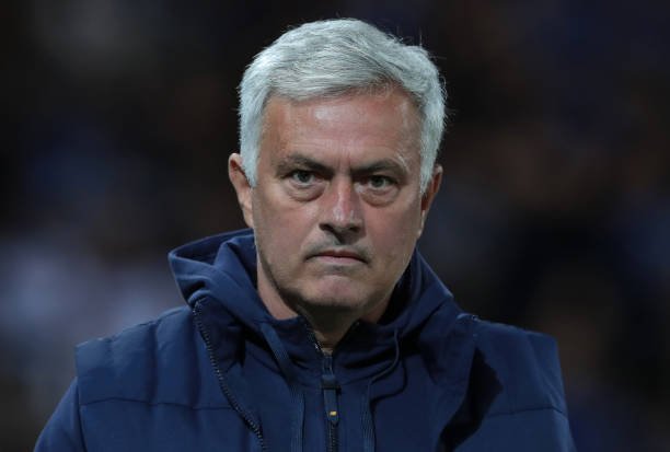 José Mourinho rejeitou retorno ao Chelsea para ficar na Roma