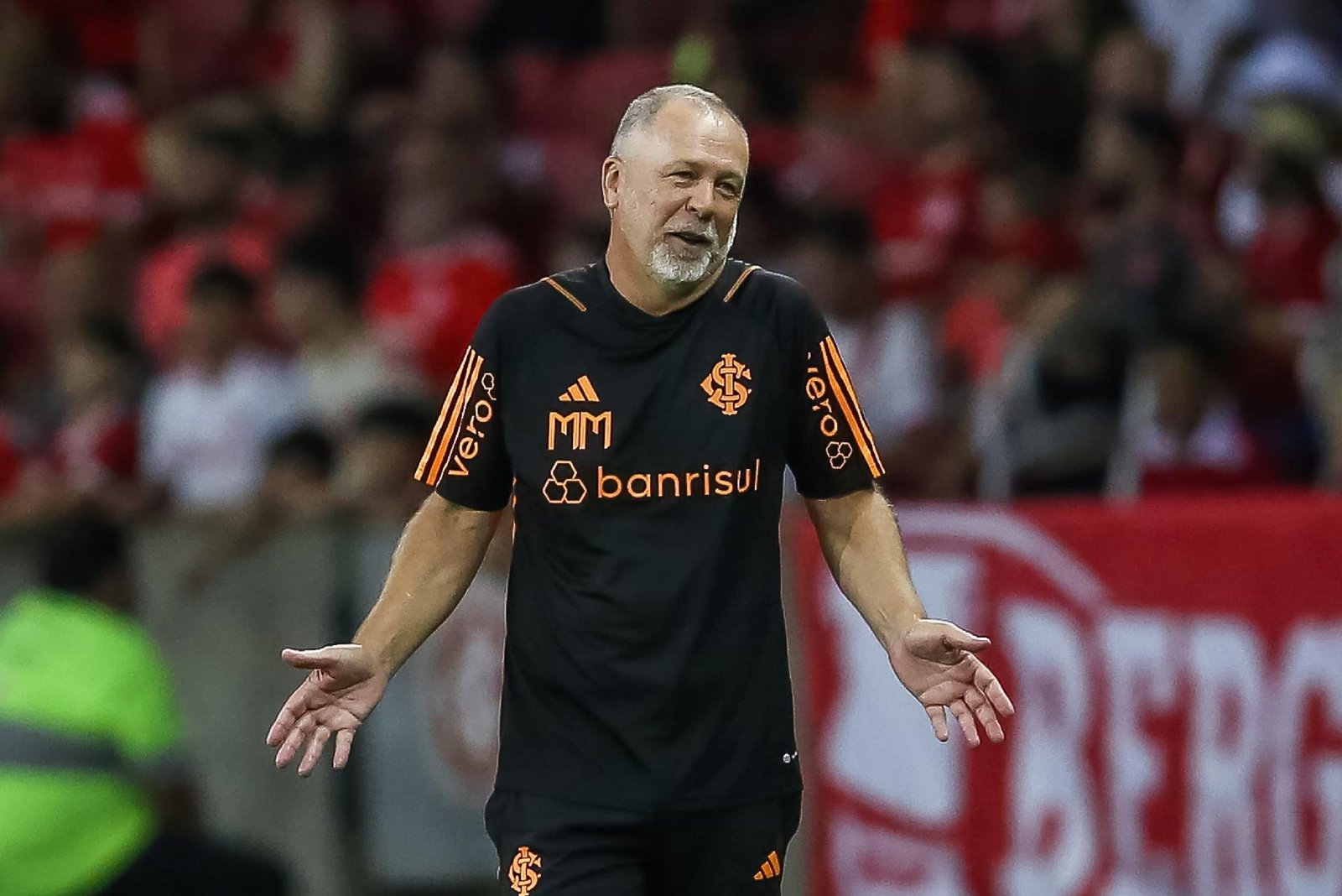 Confira provável escalação do Inter contra o Nacional