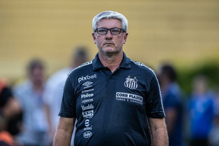 Após derrota em clássico, Odair Hellmann não é mais técnico do Santos