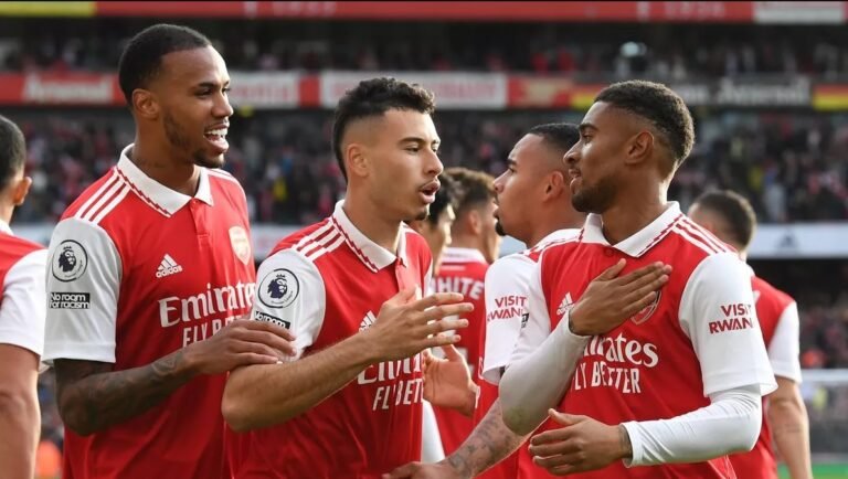 Após reviravoltas, Arsenal encaminha renovação de contrato com jovem atacante
