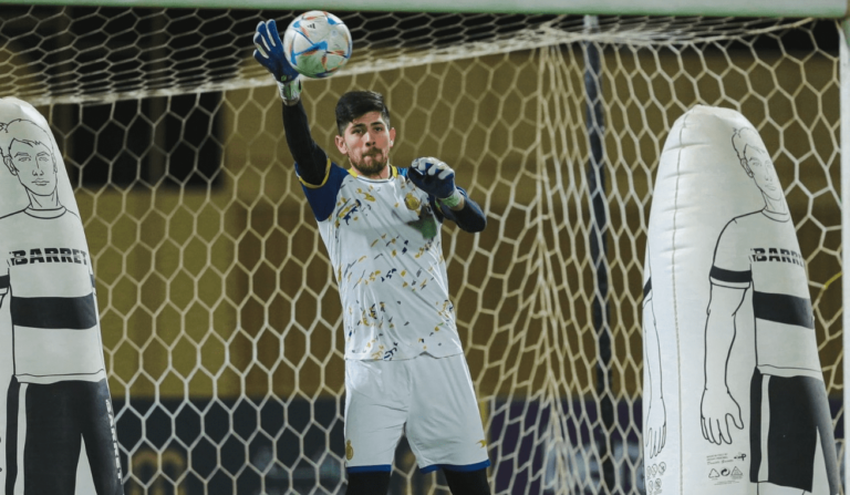 Contratado pelo Flamengo, Rossi chega ao Rio para iniciar processo de mudança