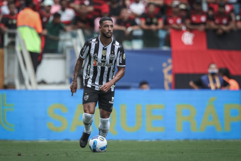 Atlético-MG anuncia venda de Nathan Silva ao Pumas