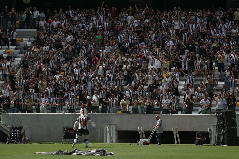 Atlético-MG trabalha para dobrar capacidade de torcedores no Jogo das Lendas