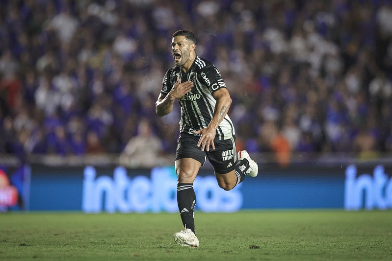 Gol de Hulk em clássico contra o Cruzeiro entra para o Guinness Book