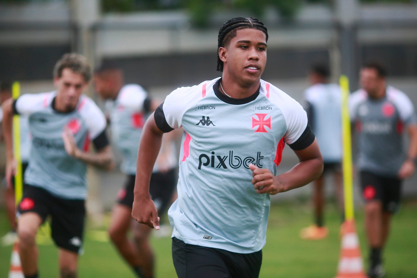Andrey se despede do Vasco nas redes sociais: “Não saiu como esperávamos”