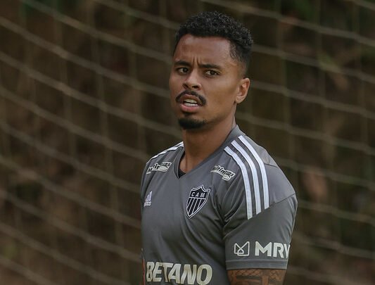 Novo treinador do Atlético, Felipão barrou saída do Allan para o Flamengo