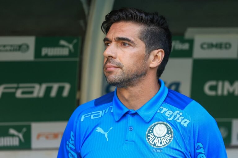 Abel Ferreira parabeniza Botafogo por vitória e diz: “Tem tudo para ser campeão”