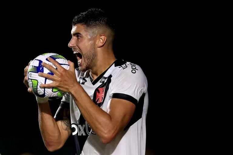 Após demissão de Barbieri, Vasco não deve ter treinador estrangeiro