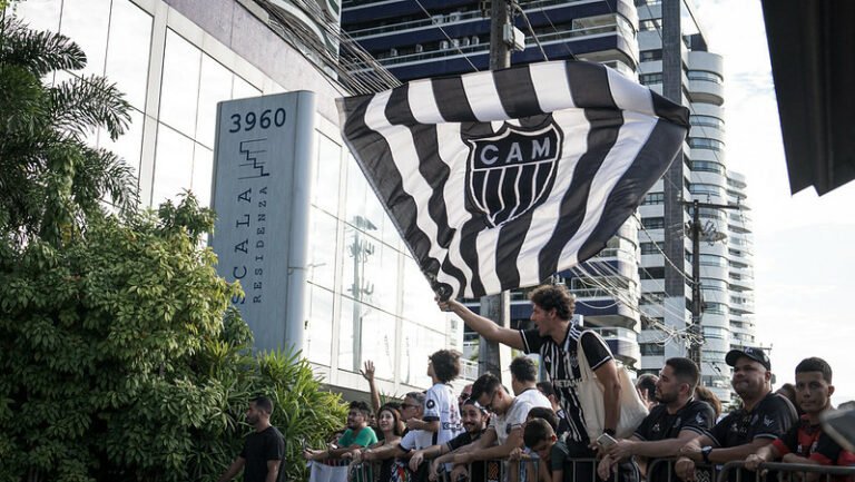 Atlético-MG quer aumentar capacidade de Jogo das Lendas para 20 mil torcedores