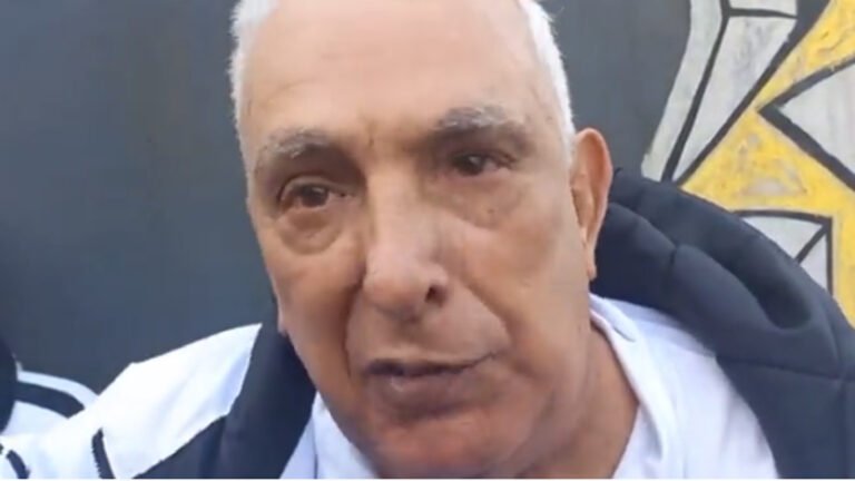 Torcedores protestaram no CT Rei Pelé, por melhor rendimento em campo.