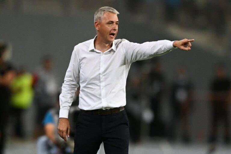 Atlético-MG sonda situação de Tiago Nunes, do Sporting Cristal