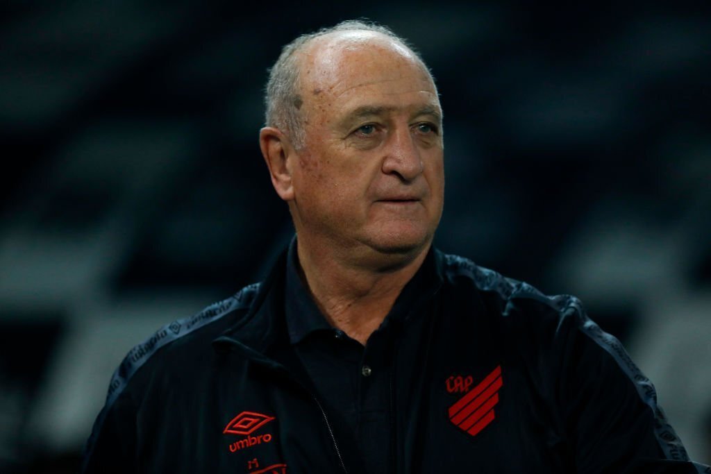 Atlético-MG desiste de Bruno Lage e concentra esforço em Felipão