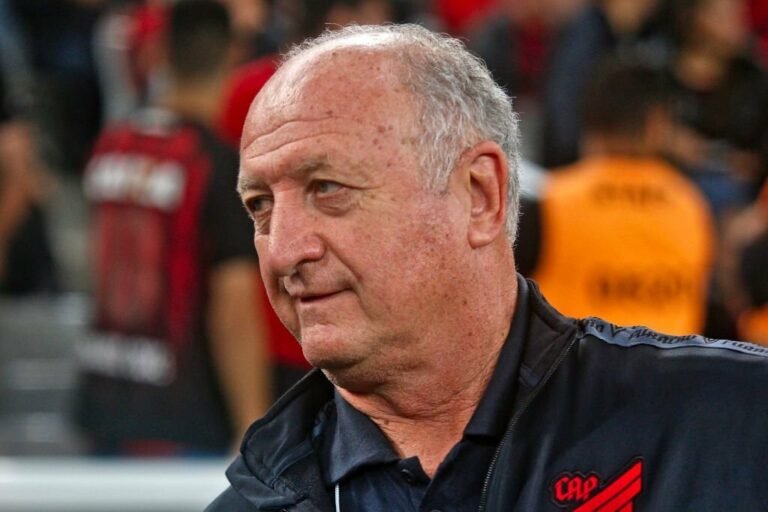 Atlético acerta contratação de Felipão