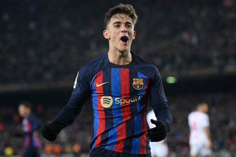 Barcelona consegue inscrever Gavi na La Liga e renova contrato até 2026 com multa de € 1 bilhão