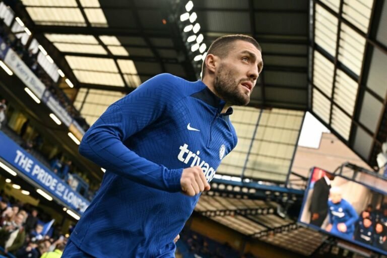 Kovacic está perto de trocar Chelsea pelo Manchester City