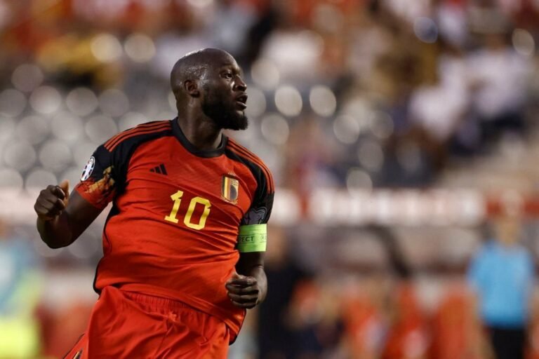 Lukaku rejeita oferta astronômica do Al-Hilal