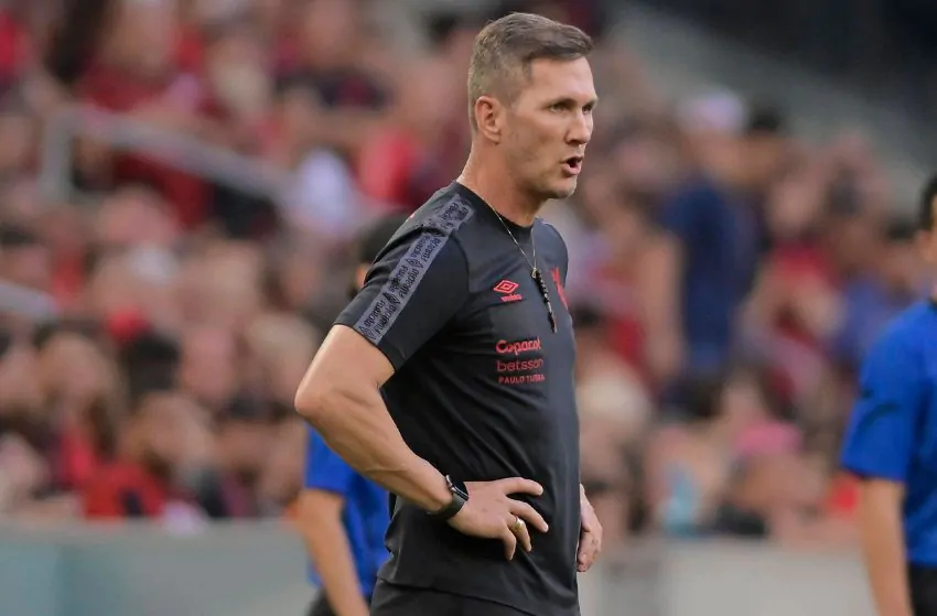 Paulo Turra, novo técnico do Santos define sua comissão técnica.