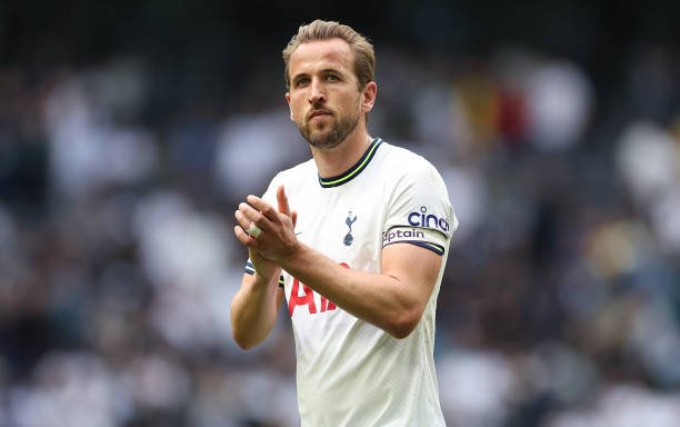 PSG avalia fazer proposta para contratar Harry Kane, do Tottenham