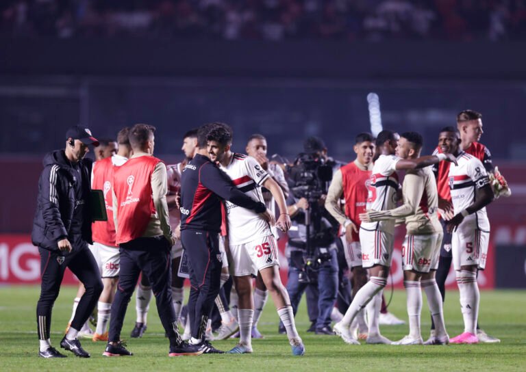 Newell’s Old Boys empata na última rodada e São Paulo encerra fase de grupos da Sul-Americana com a melhor campanha