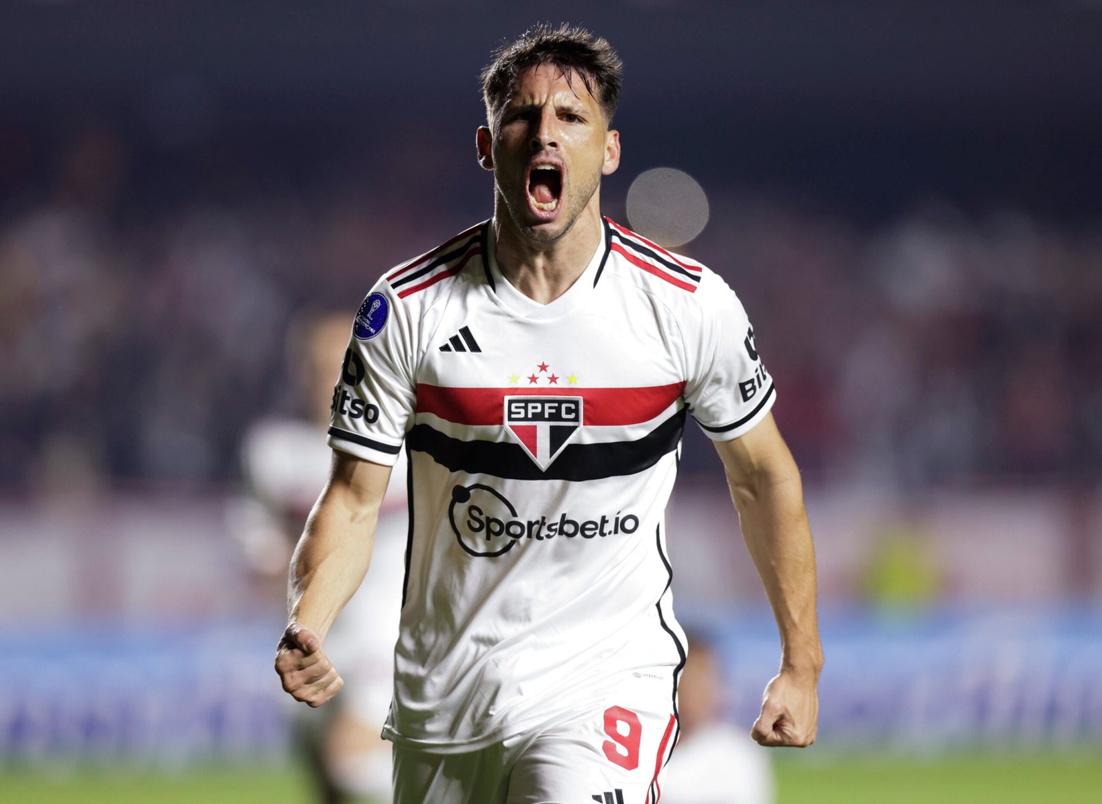 Calleri se aproxima da segunda colocação do ranking de estrangeiros com mais gols marcados na história do São Paulo.